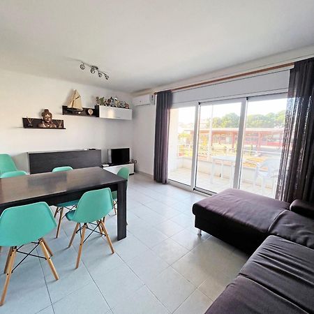 Apartamento De 3 Habitaciones En El Centro L'Escala Exterior photo